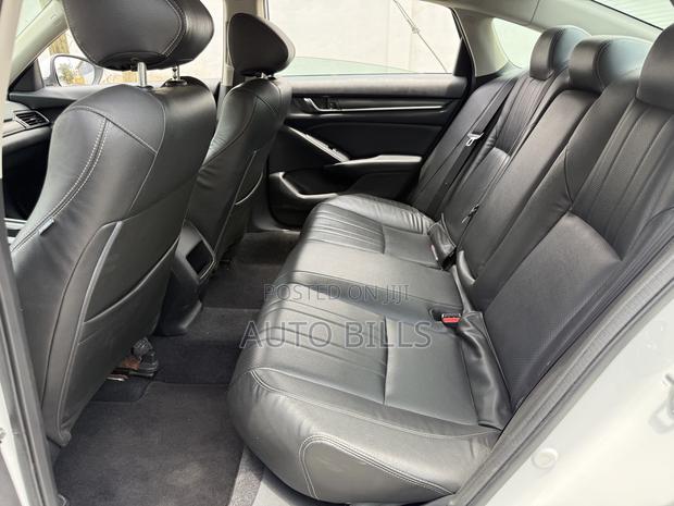 Honda Accord LX 2018 White