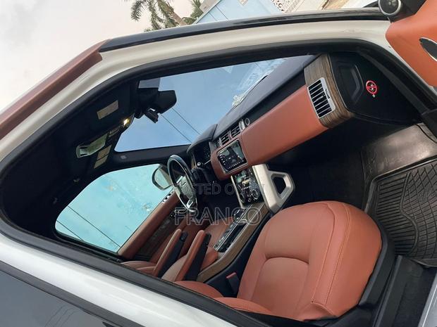 Land Rover Range Rover Vogue 2019 White
