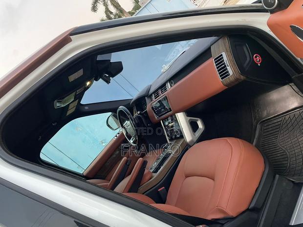 Land Rover Range Rover Vogue 2019 White