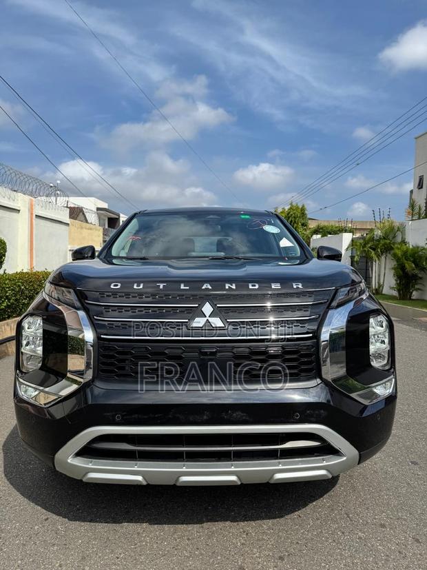 Mitsubishi Outlander SE 2022 Black