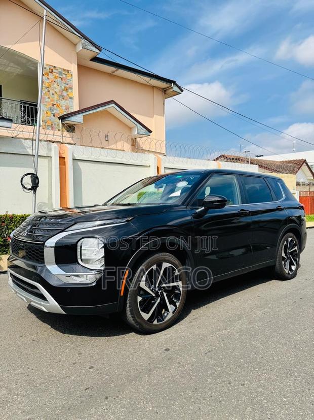 Mitsubishi Outlander SE 2022 Black