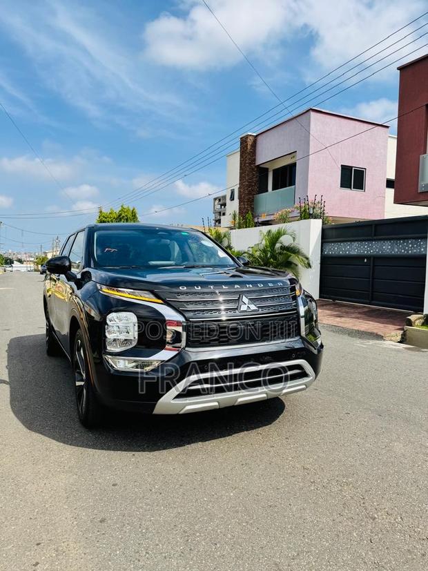 Mitsubishi Outlander SE 2022 Black