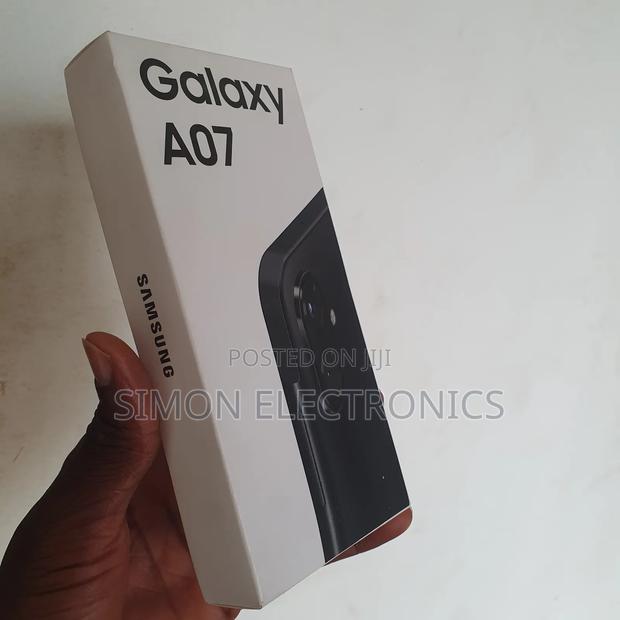 New Samsung Galaxy A07 4G 64 GB Black photo 2