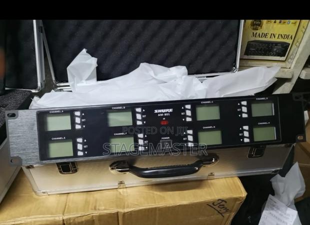 Shure 8-in-1 Wireless Microphone System. · Photo 4
