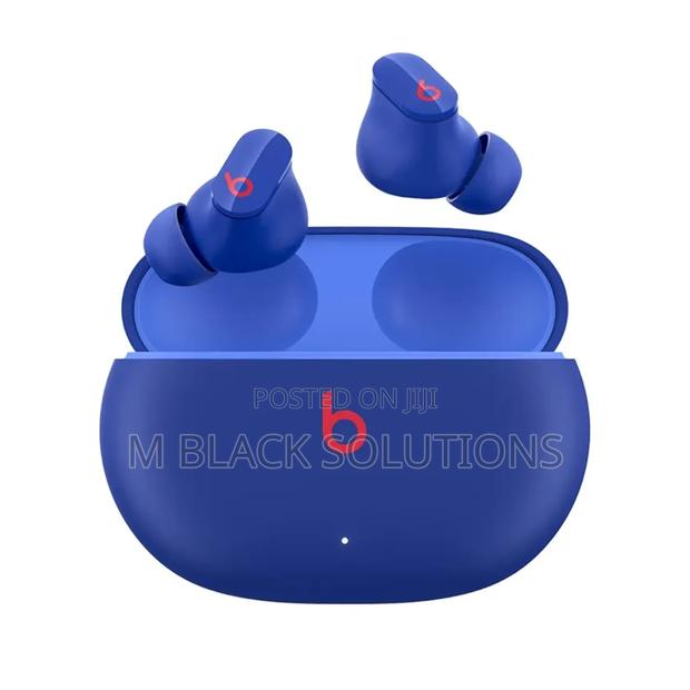 Beats Studio Noise Cancellation Earbuds · Photo 2