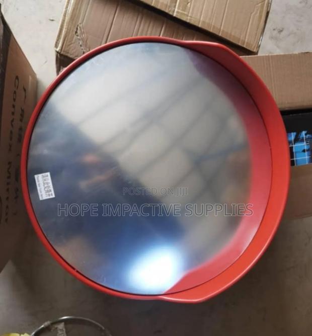 60cm Convex Mirror. · Photo 2