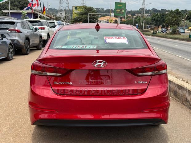 Hyundai Elantra Limited 2018 Red photo 5