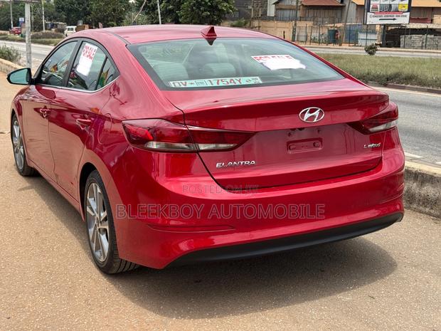 Hyundai Elantra Limited 2018 Red photo 4