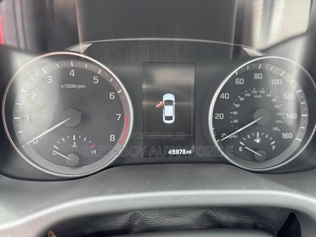 Hyundai Elantra Limited 2018 Red photo 14