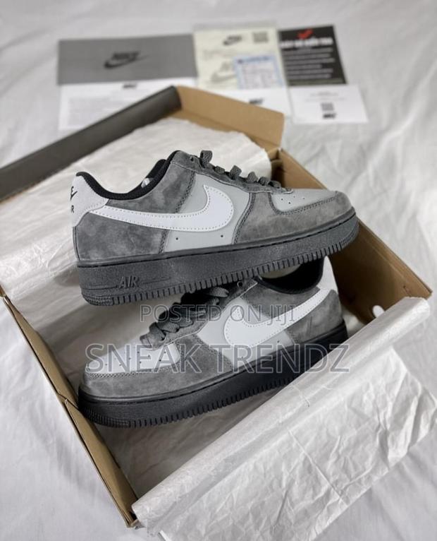 Og Nike Air Force Ash · Photo 3