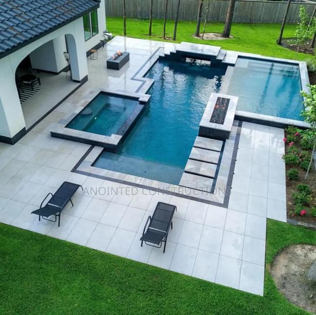 Luxury Swimming Pools · Photo 4