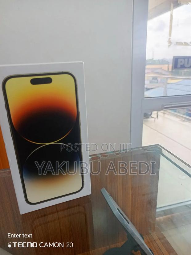 New Apple iPhone 14 Pro Max 256 GB Gold · Photo 2
