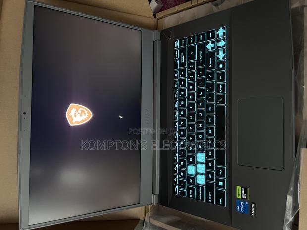 New Laptop MSI 16GB Intel Core I5 SSD 512GB