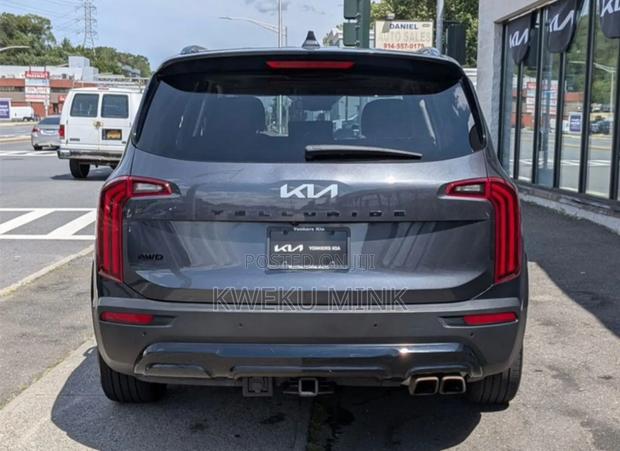 Kia Telluride 2022 Gray photo 4