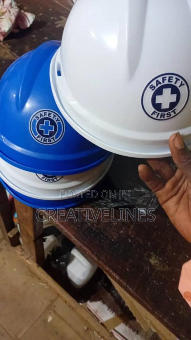 Construction Helmet · Photo 3