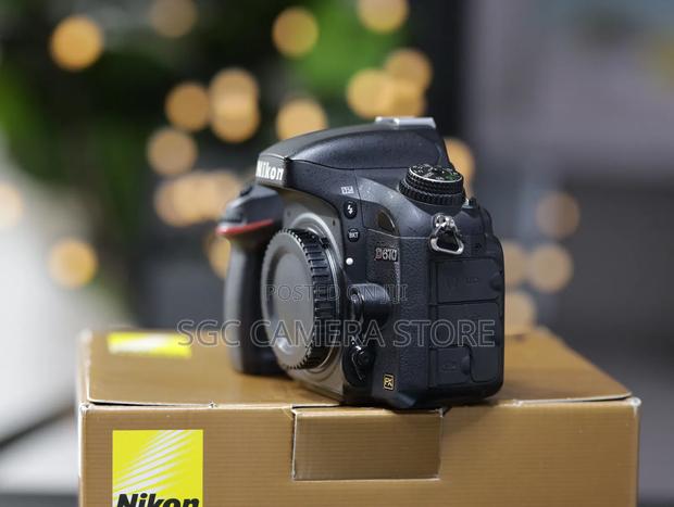 Nikon D610 + 2 Batteries + Several Accessories + 8months Warranty) photo 3