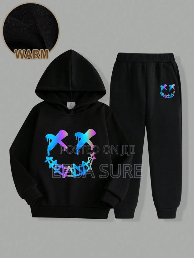 Two Pieces Young Boy Hoodie Sweatshirt and Sweatpants photo 4