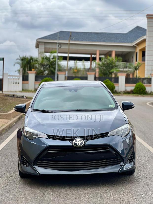 Toyota Corolla LE Eco (1.8L 4cyl 2A) 2018