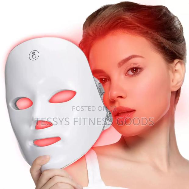 Led Face Mask ( Comes With Eye Mask To Protect The Eye From The Light) photo 2