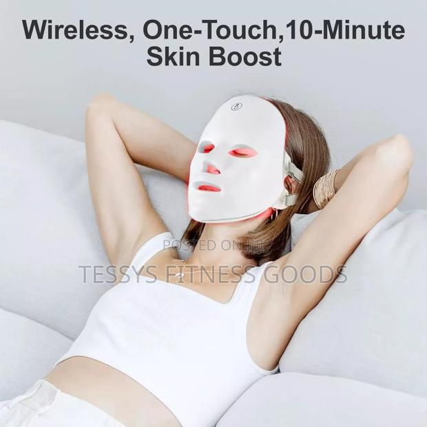 Led Face Mask ( Comes With Eye Mask To Protect The Eye From The Light) photo 3
