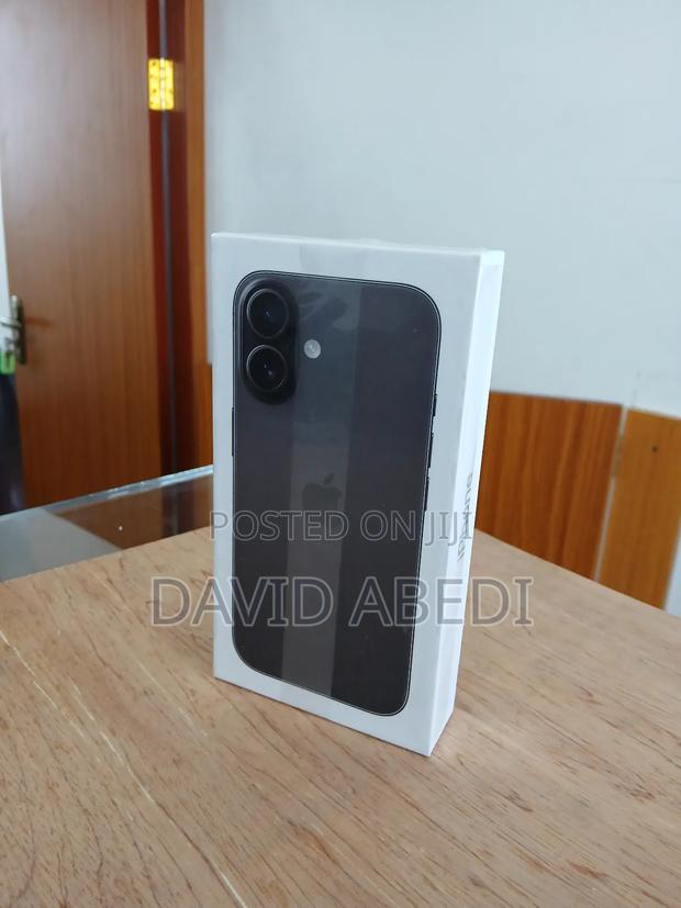 New Apple iPhone 16 128 GB Black photo 2