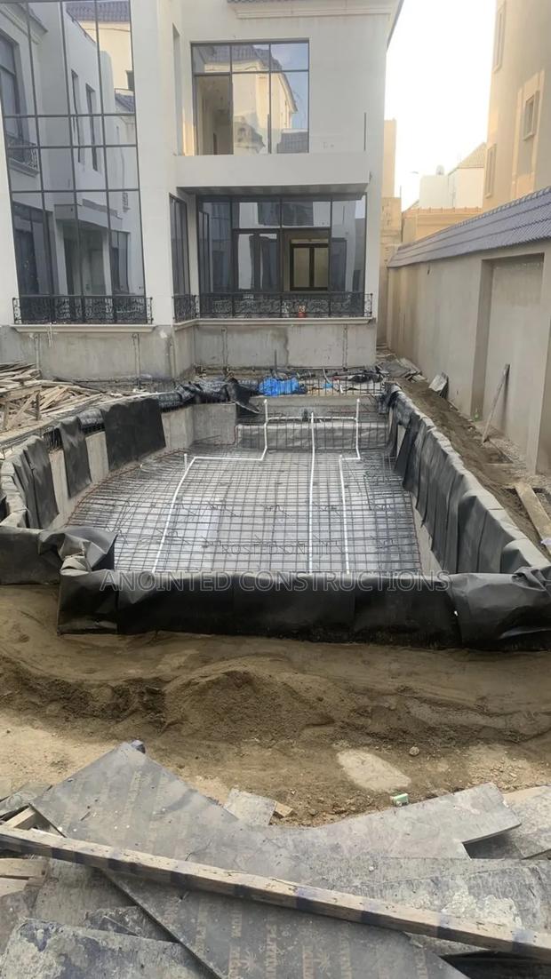 Commercial Swimming Pools · Photo 4