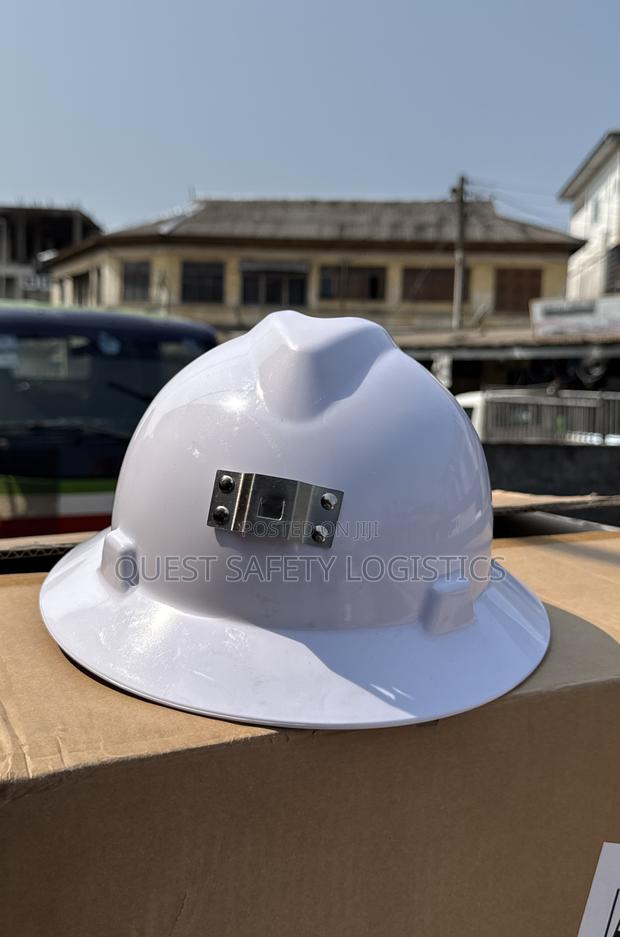 Underground Helmet · Photo 4