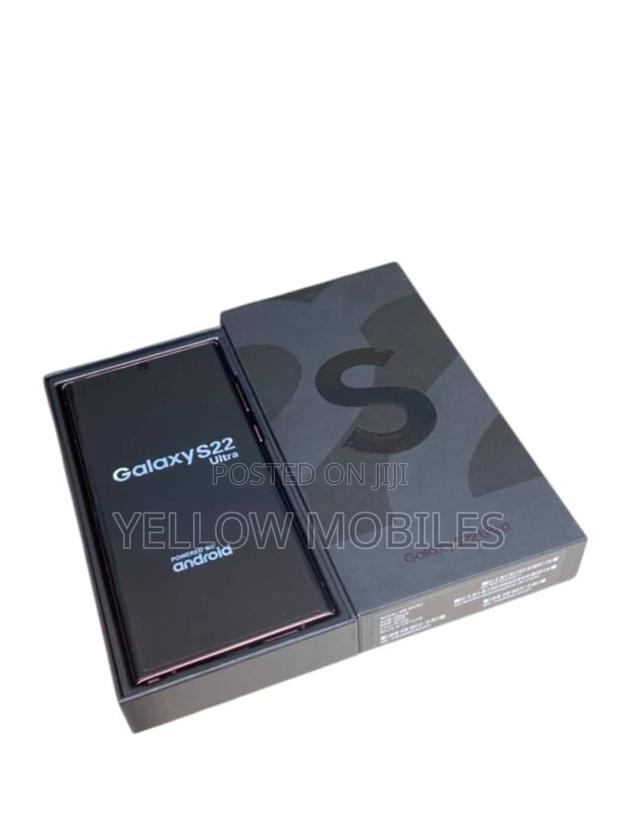 New Samsung Galaxy S22 Ultra 5G 128 GB Black · Photo 2