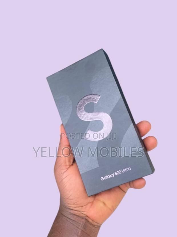 New Samsung Galaxy S22 Ultra 5G 128 GB Black · Photo 3