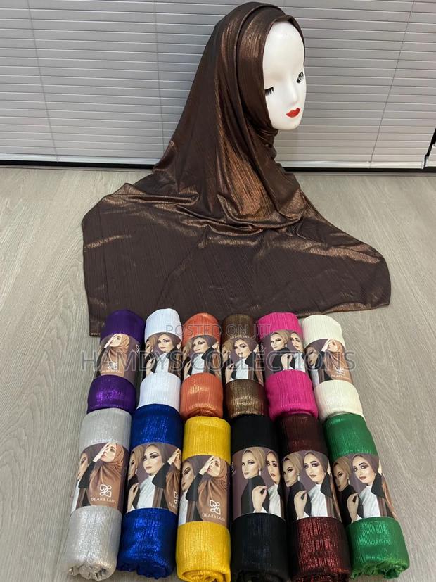 Veils And Accessories · Photo 2