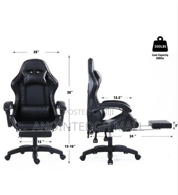 Luxury Gaming Chair With Footrest - Black