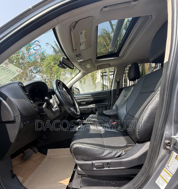 Mitsubishi Outlander GT AWC 2016 Gray