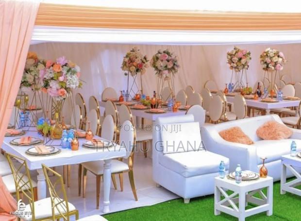 Book Us Now And Get Ready To Experience Happiness With Style · Photo 2
