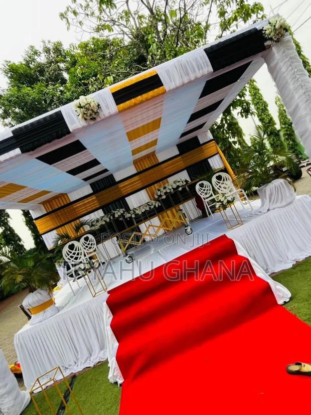 Book Us Now And Get Ready To Experience Happiness With Style · Photo 2