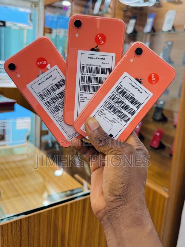Apple iPhone XR 64 GB