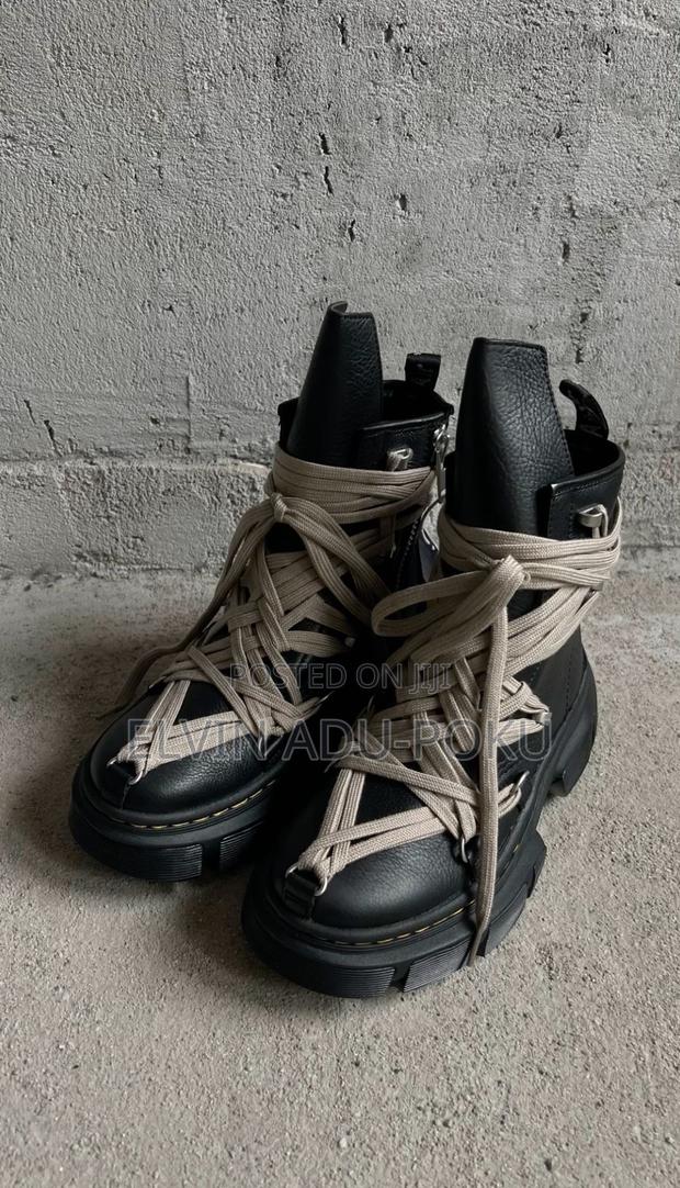 Rick Owen’S “ N “ Dr. Martens Collab High Boots · Photo 3
