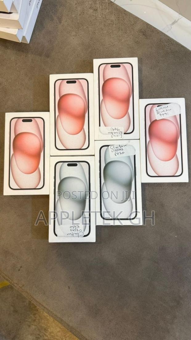 New Apple iPhone 15 128 GB Blue