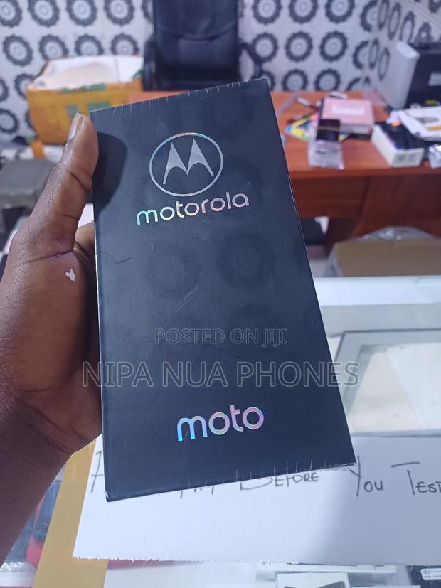 New Motorola Edge 60 Fusion 256 GB Black · Photo 2
