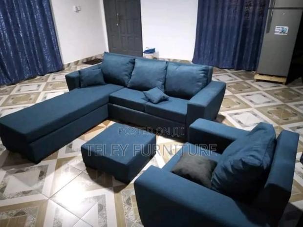 Modern Living Room Sofa · Photo 2