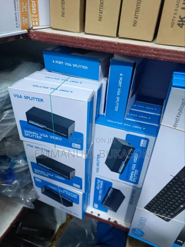 4 Port Vga Spltter · Photo 2