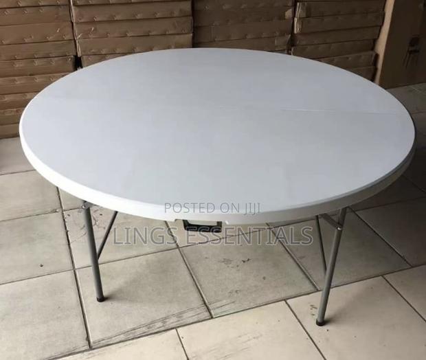 10 Seater Round Table photo 2