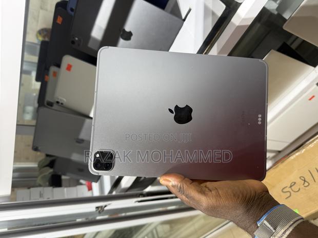 Apple iPad Pro 11 (2022) 128 GB Gray