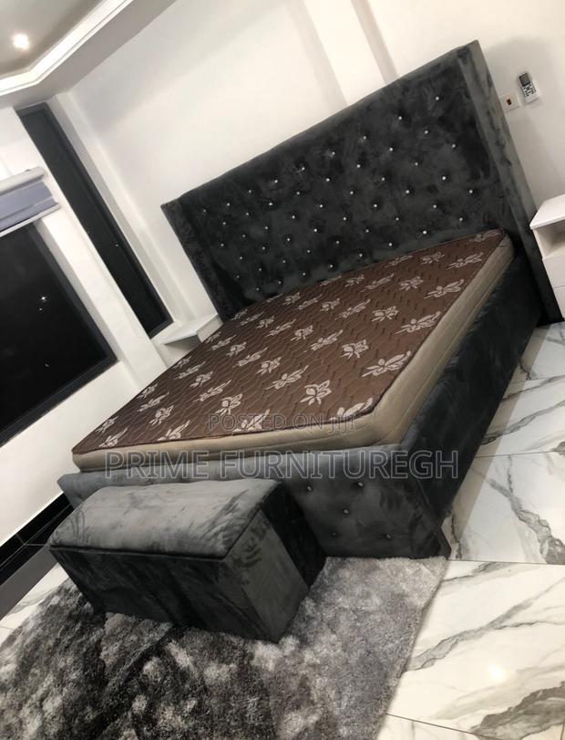 Castello Queen Size With Ottoman and 1 Side Drawer