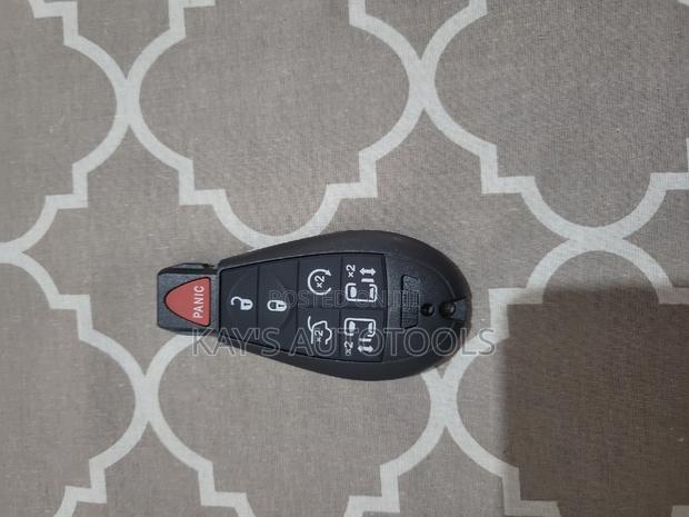 New Chrysler Dodge Jeep Key