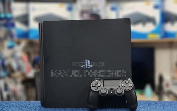 Ps4 Pro With Games of Your Choice · Photo 4