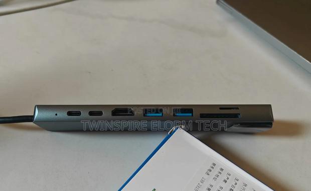 8port Usb-C to HDTV/Ethernet/Usb/Typec Multifunction Adapter photo 2