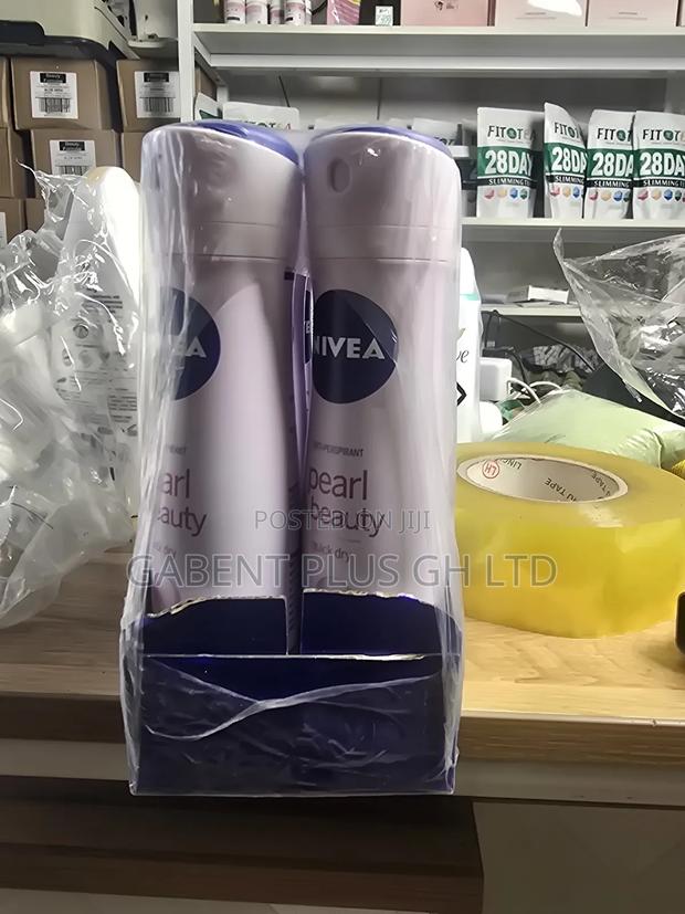 Nivea Black photo 3