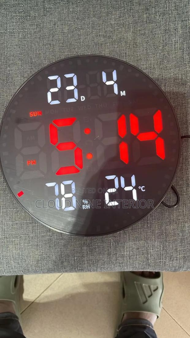 Digital Clock Round photo 3