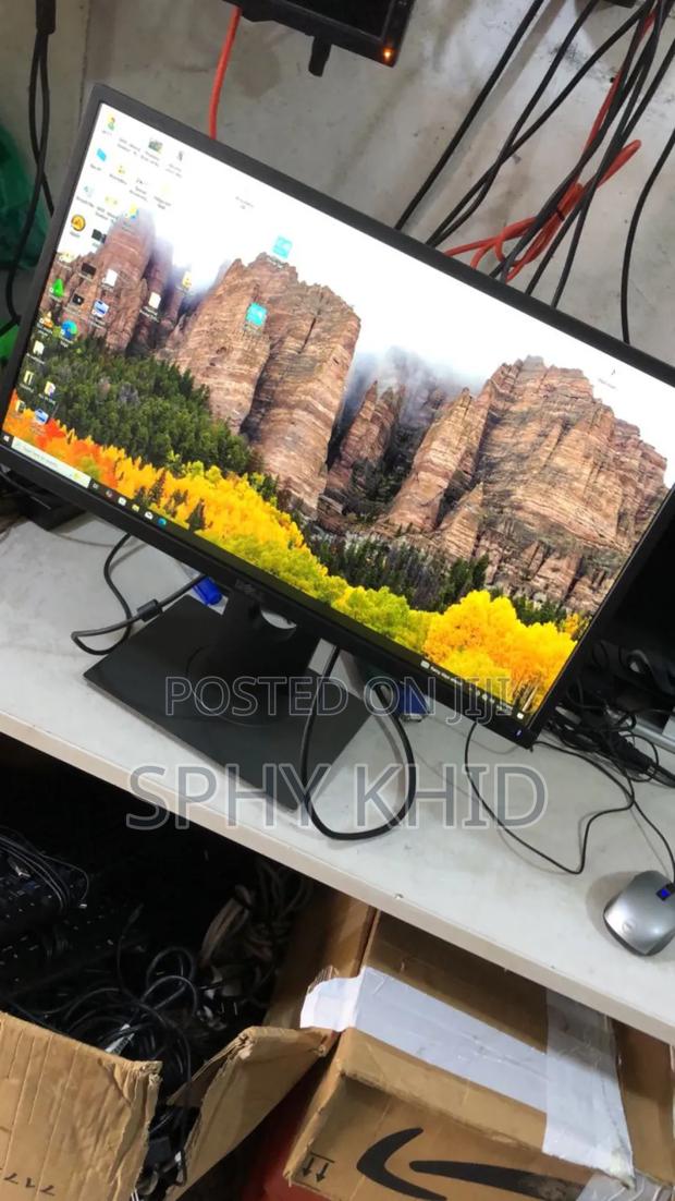 Dell Monitor photo 3