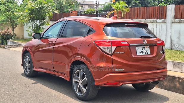 Honda HR-V Sport AWD 2019 Orange